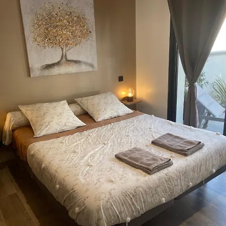 招待所 Comme A La Maison Pres De La Dolce Via