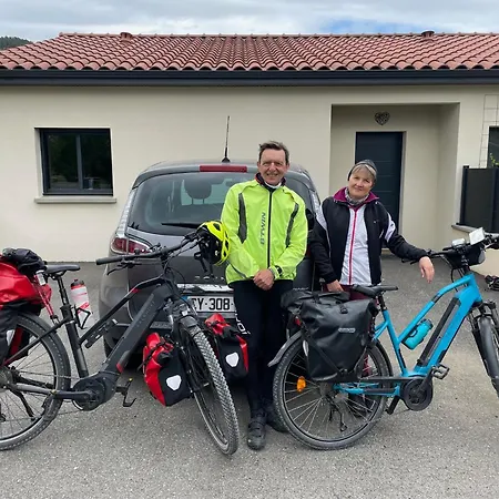 Pensjonat Comme A La Maison Pres De La Dolce Via 4*